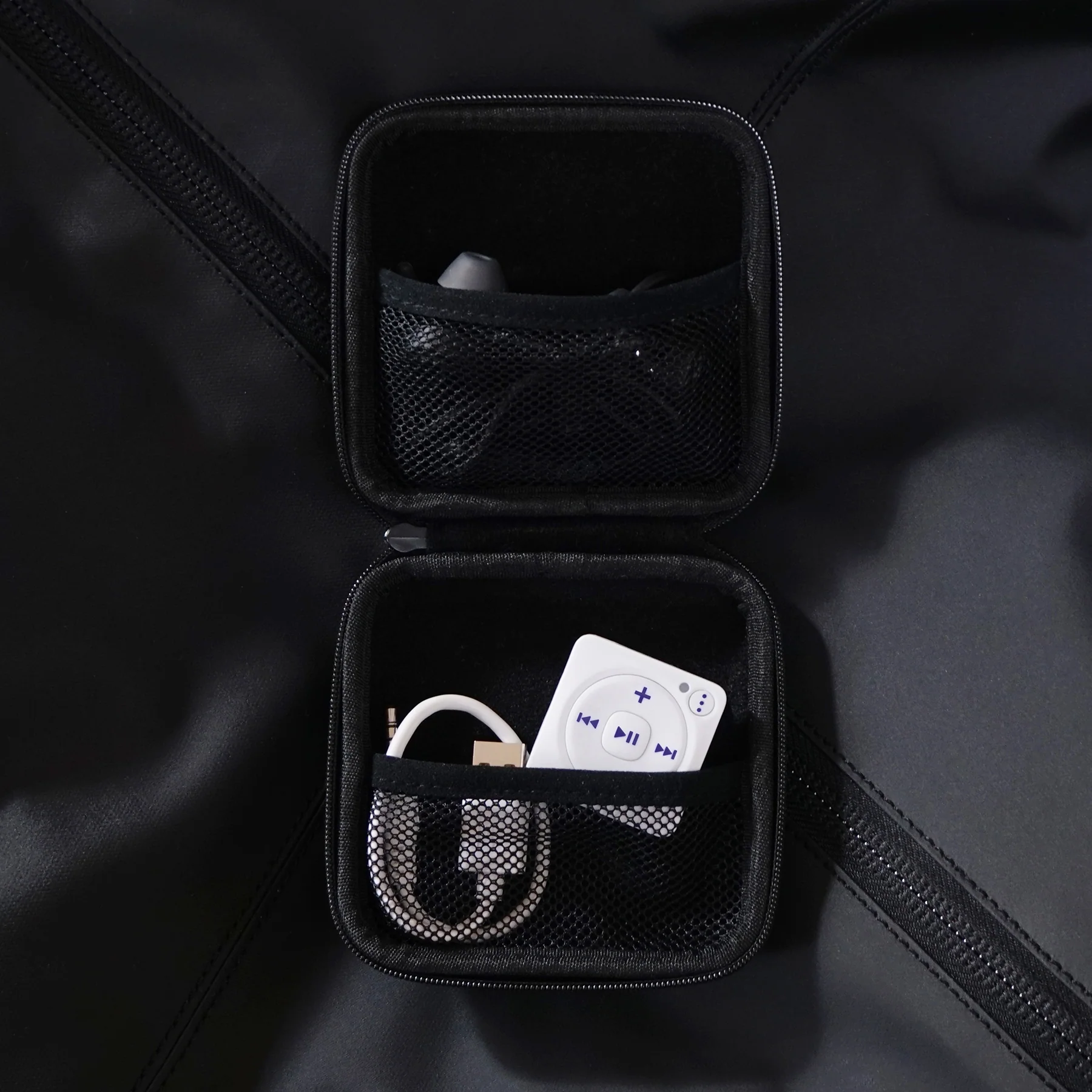 Mighty Carrying Case - Image 4